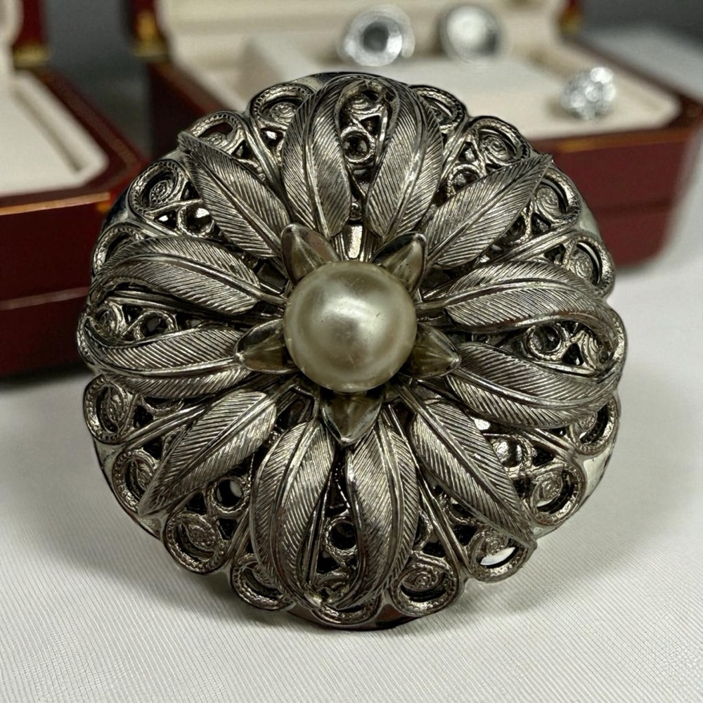 Vintage Lieba USA Signed Silver-Tone Floral Scarf Clip - Filigree and Faux Pearl